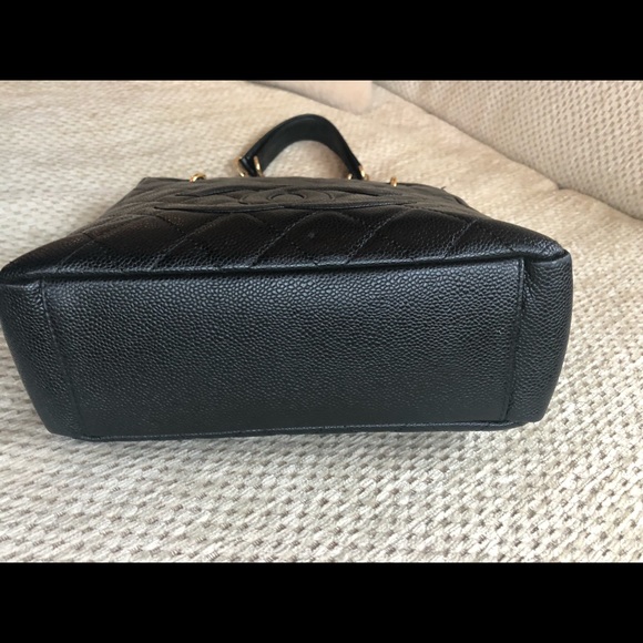 Chanel Petit Shopping Tote - Picture 5 of 11